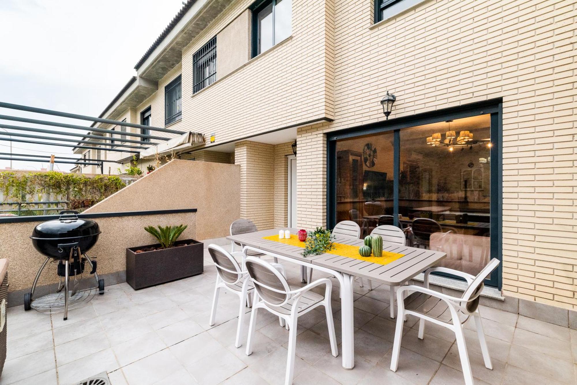 El Generalife Cerca Centro Y Sierra Nevada Con Piscina Y Barbacoa Y Parking Gratis Apartment Granada Exterior foto